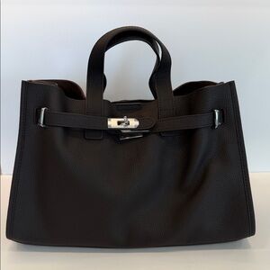 Elegant Brown Tote Bag